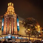 Paris à Pied : Folies Bergère et Grands Boulevards