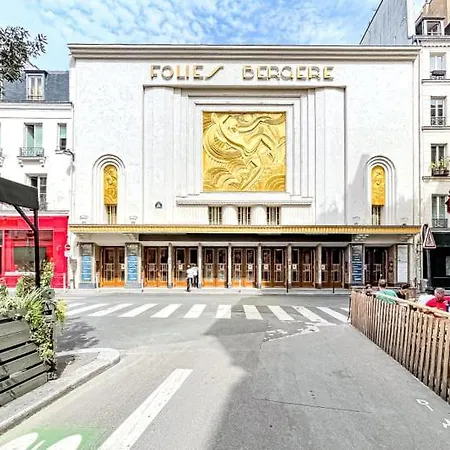 A Pied : Folies Bergere Et Grands Boulevards * Parigi
